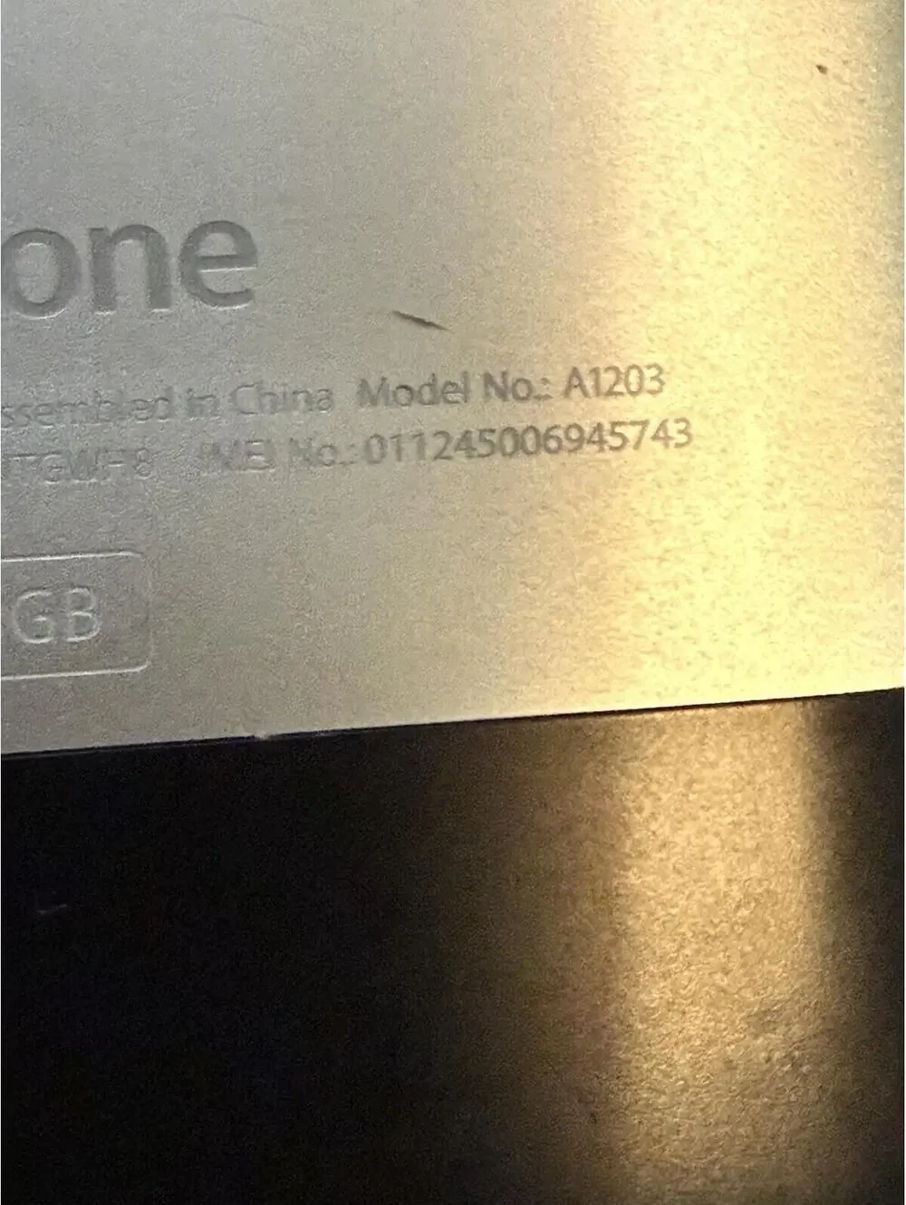 Apple iphone 1st Generation 8GB iphone 2G ( Not Working ) Read Description